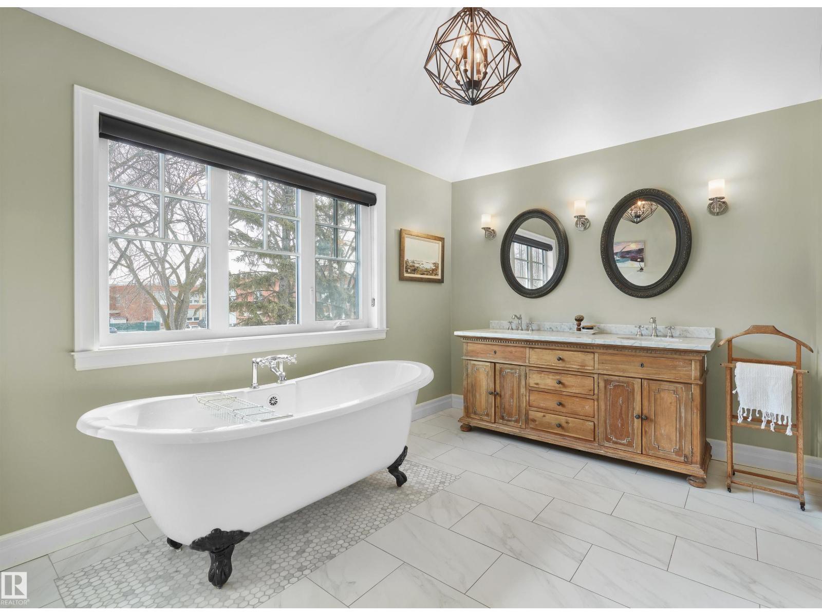 10426 138 ST NW, Edmonton