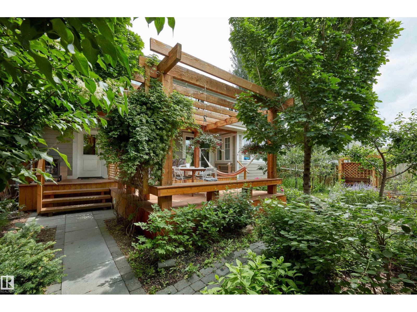 10426 138 ST NW, Edmonton