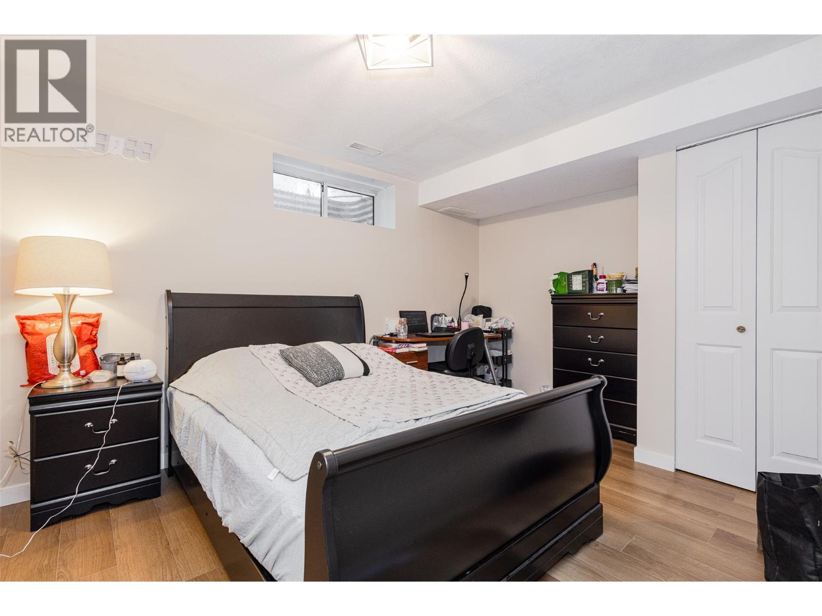 1 205 Gerstmar Road, Kelowna