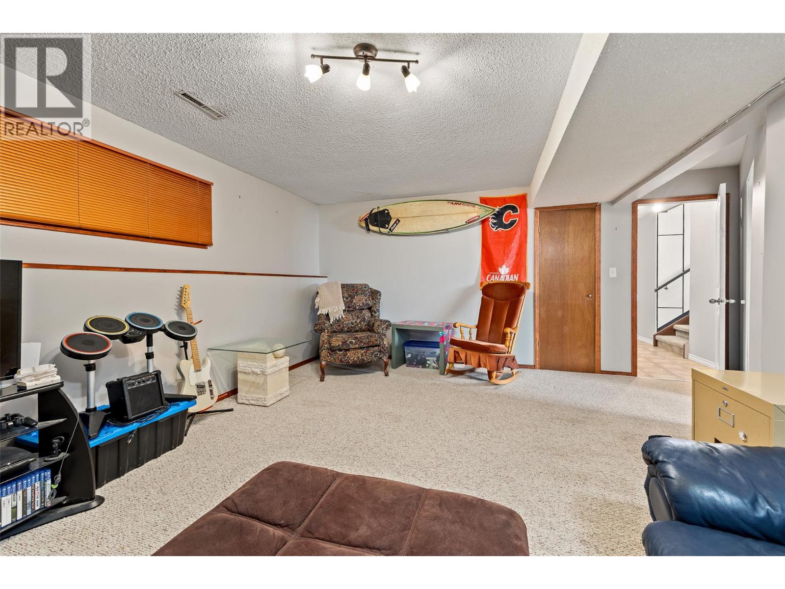 1394 Lombardy Square, Kelowna