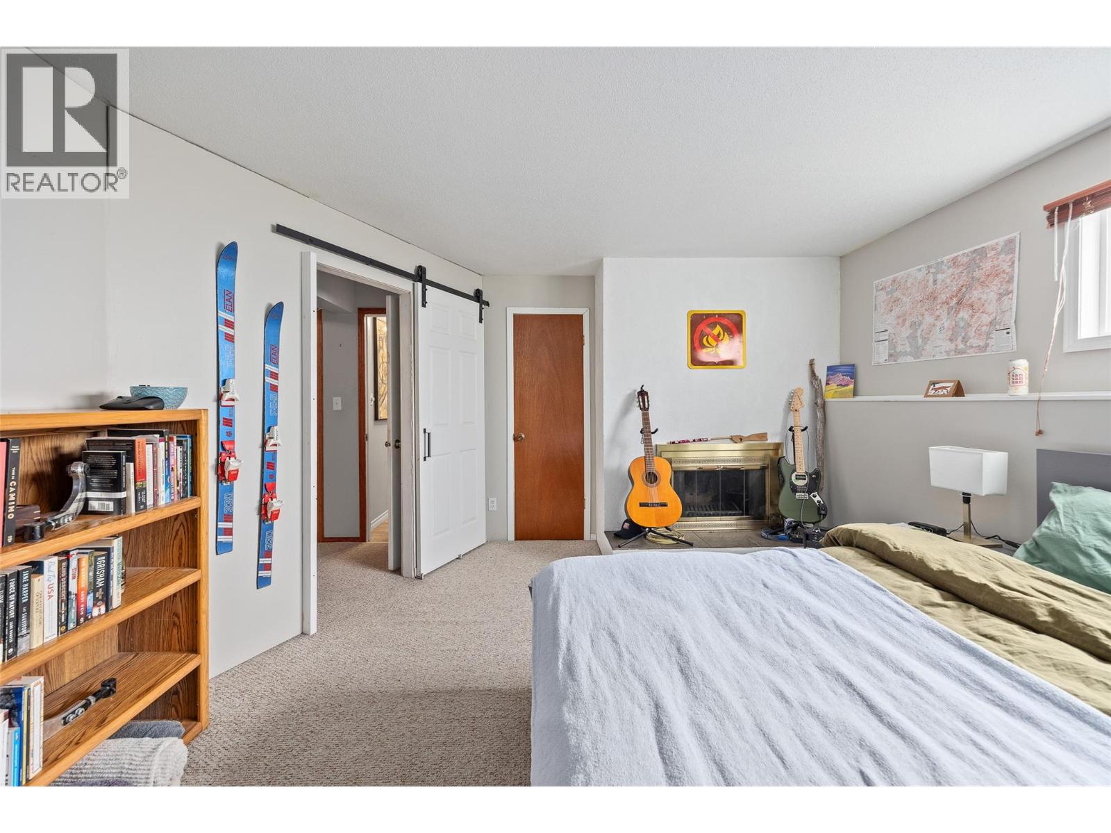 1394 Lombardy Square, Kelowna