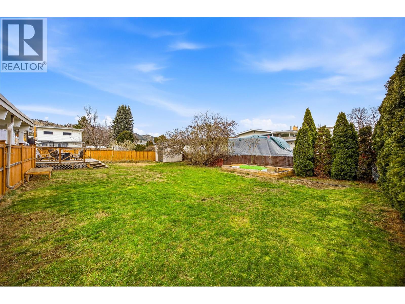 1394 Lombardy Square, Kelowna