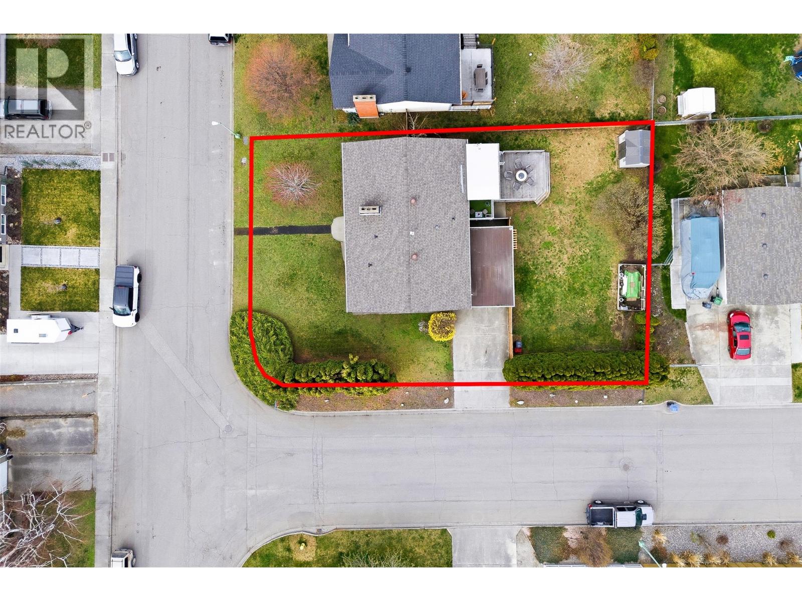 1394 Lombardy Square, Kelowna