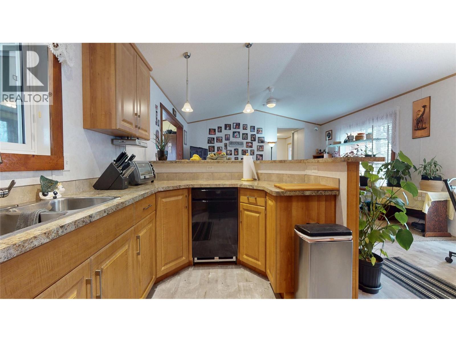 4747 Willow Avenue, Canal Flats