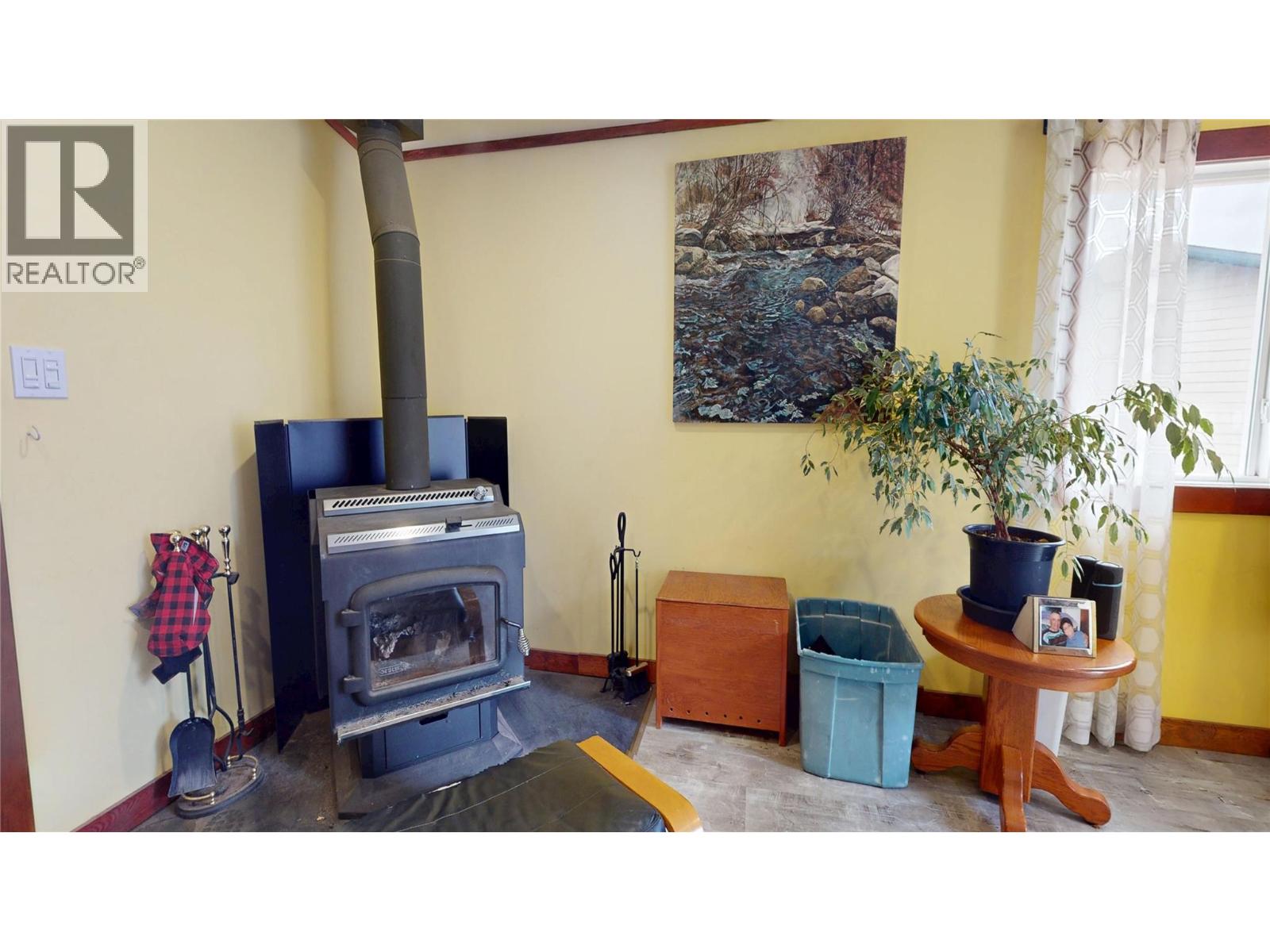 4747 Willow Avenue, Canal Flats