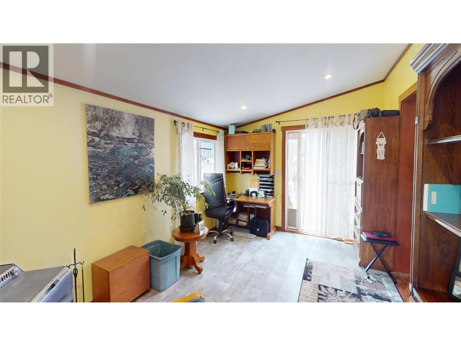 4747 Willow Avenue, Canal Flats