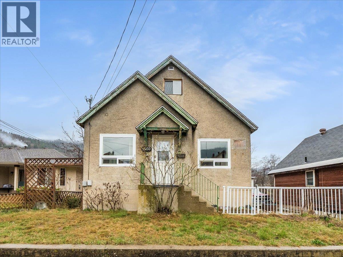 1550 Columbia Avenue, Trail