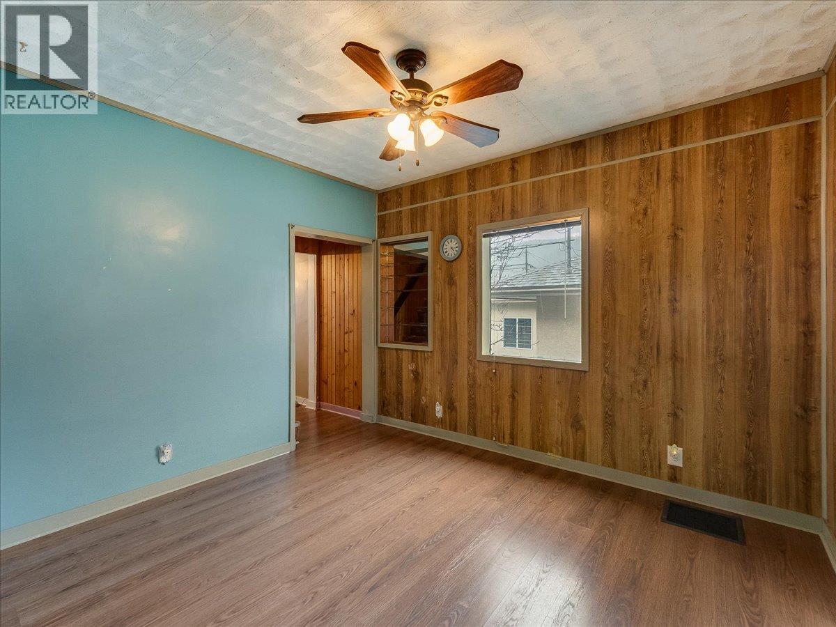 1550 Columbia Avenue, Trail