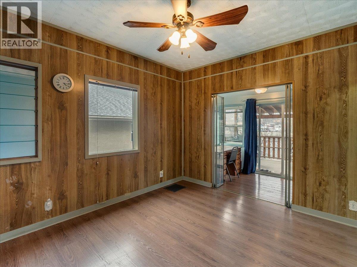 1550 Columbia Avenue, Trail