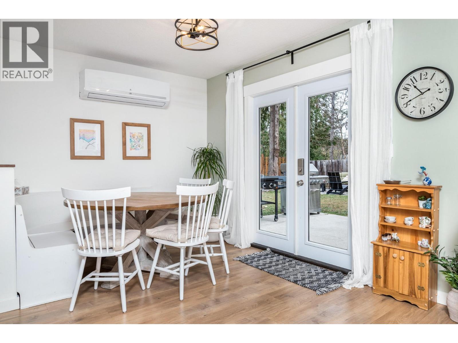 701 Hemlock Crescent S, Sicamous