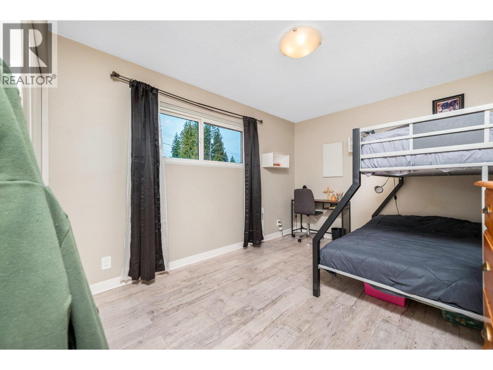 701 Hemlock Crescent S, Sicamous