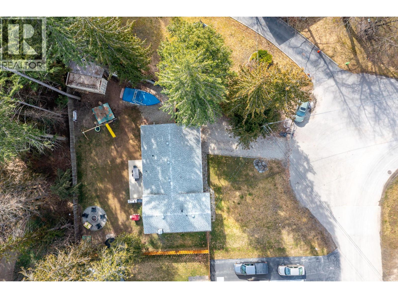 701 Hemlock Crescent S, Sicamous