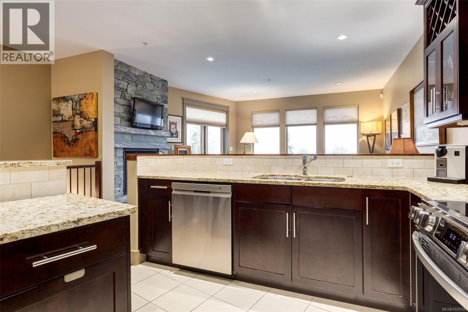 #102 5418 JACOBS LANE - 8