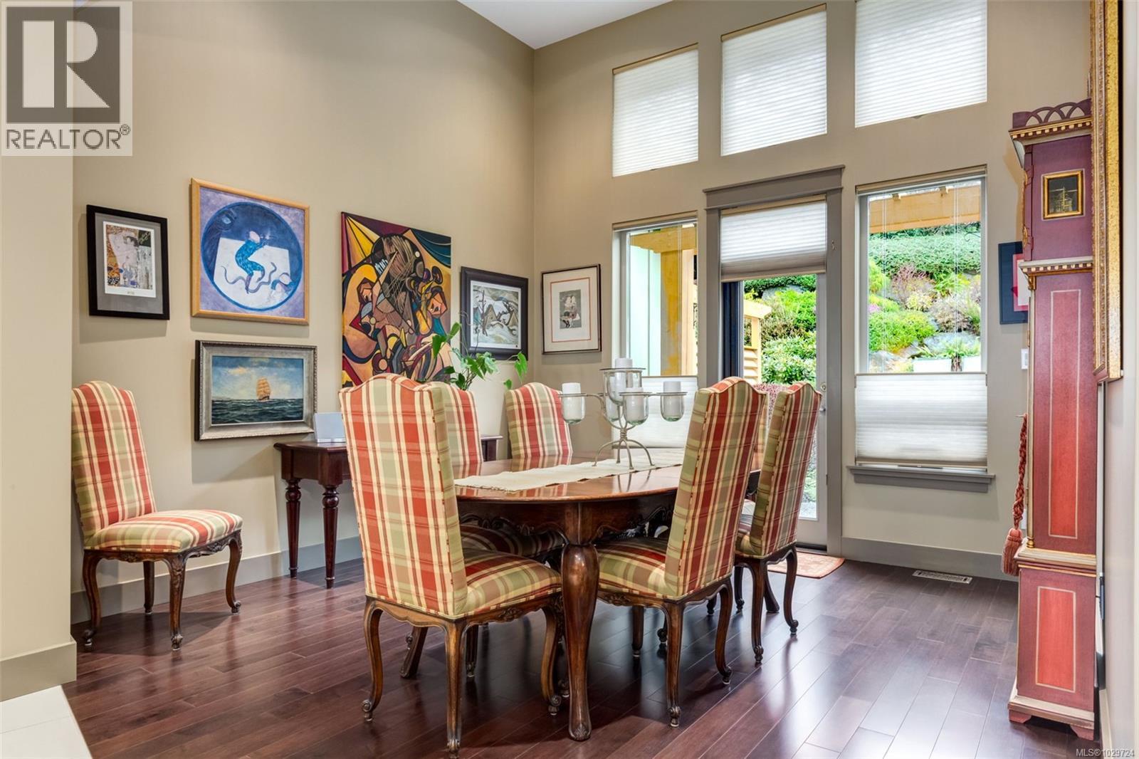 #102 5418 JACOBS LANE - 19