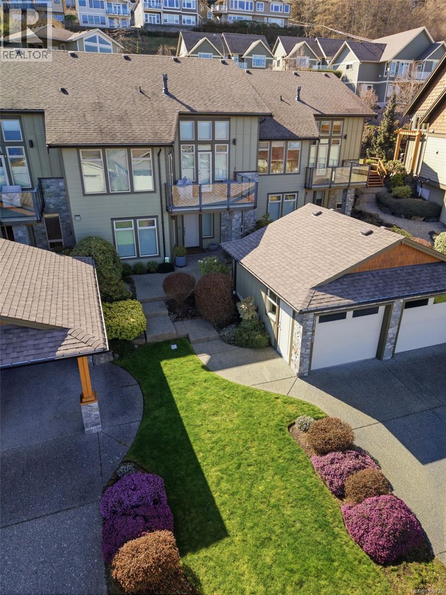 #102 5418 JACOBS LANE - 58