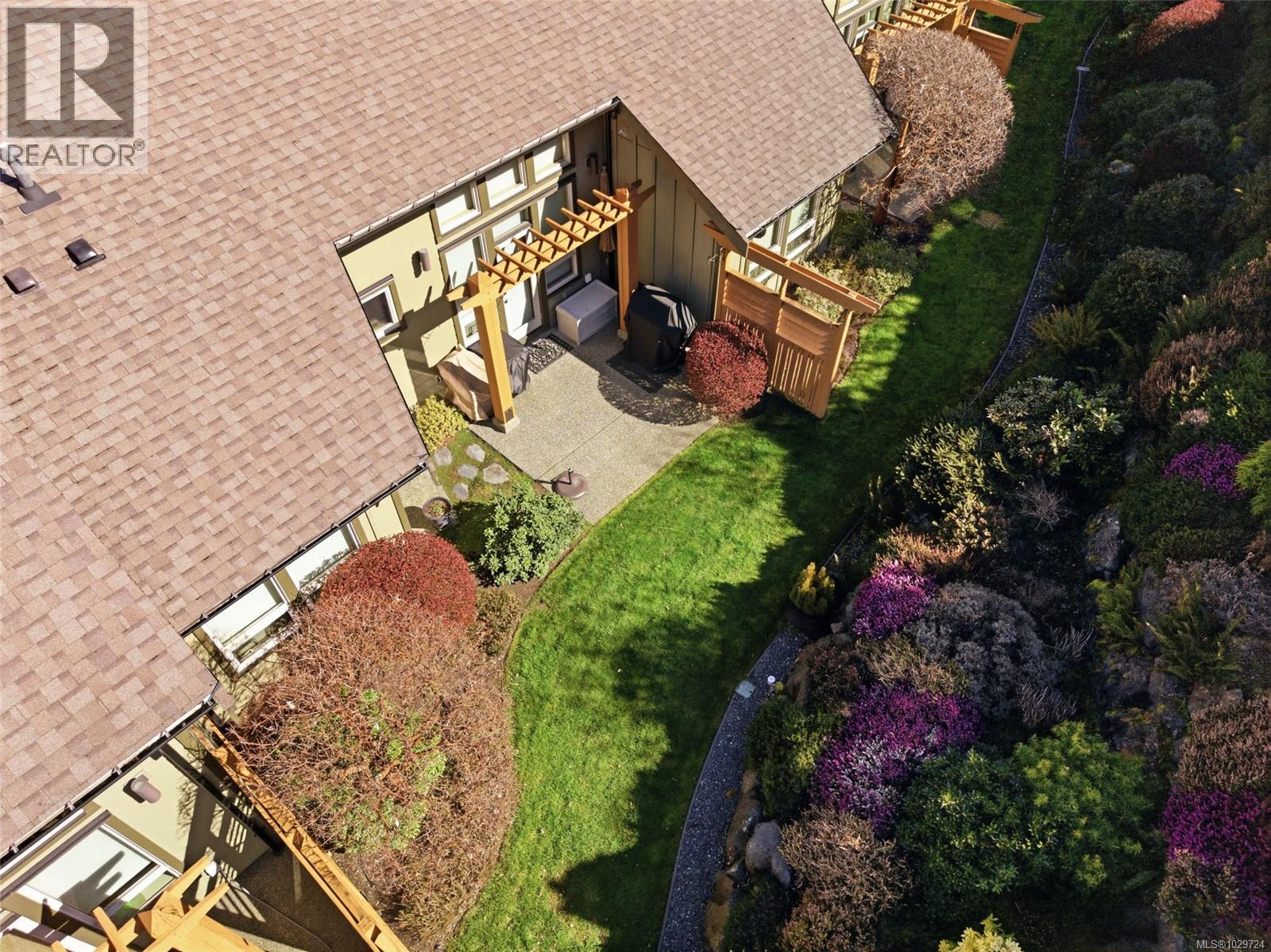 #102 5418 JACOBS LANE - 60