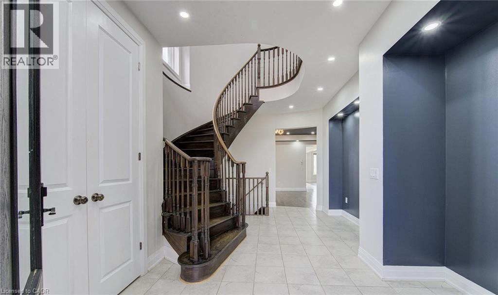 125 PRINCE CHARLES CRESCENT - 3