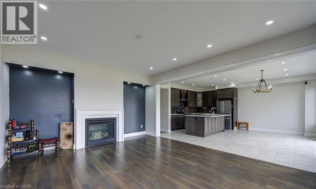 125 PRINCE CHARLES CRESCENT - 8