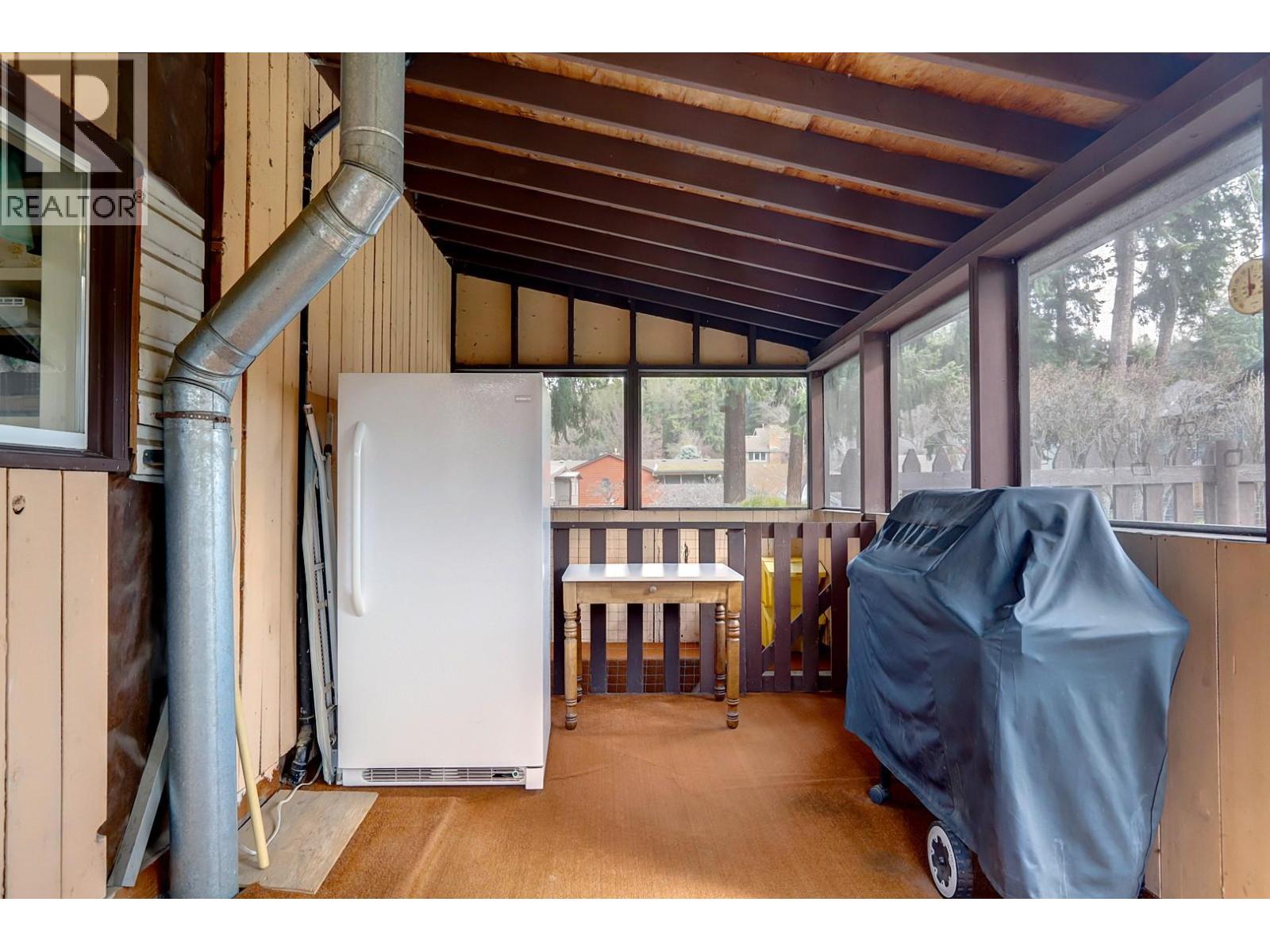  5051 11 Street Northeast, Salmon Arm