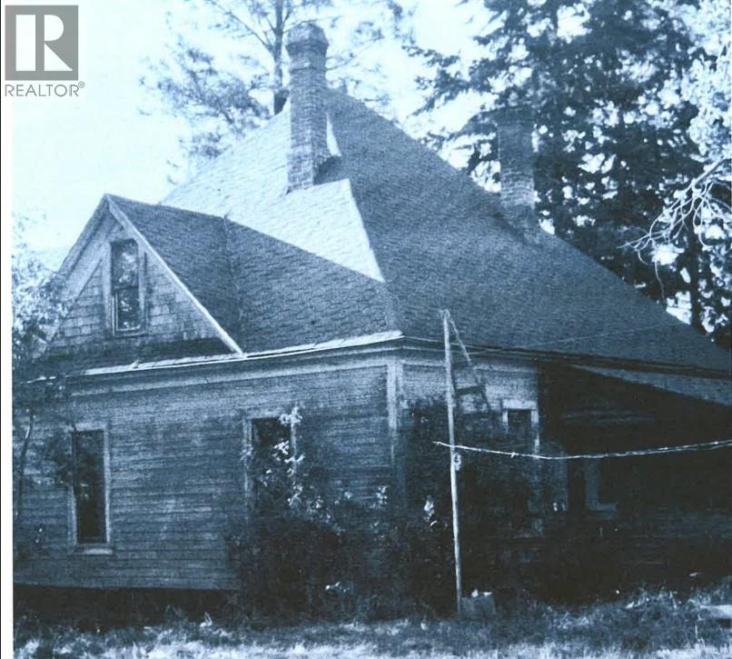  5051 11 Street Northeast, Salmon Arm