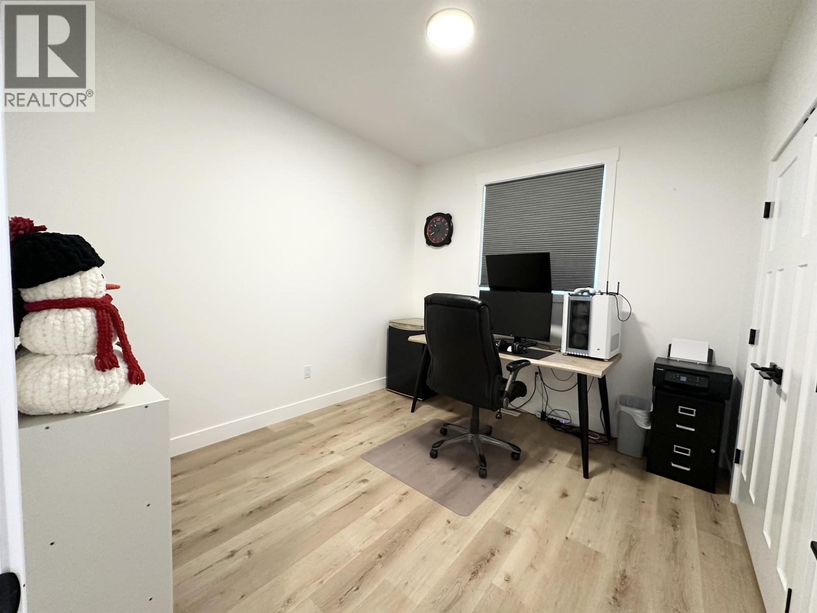 8316 79A STREET - 24