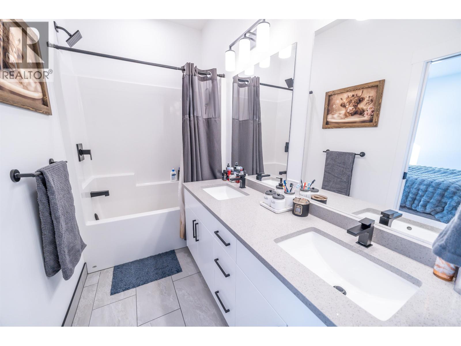 8316 79A STREET - 19