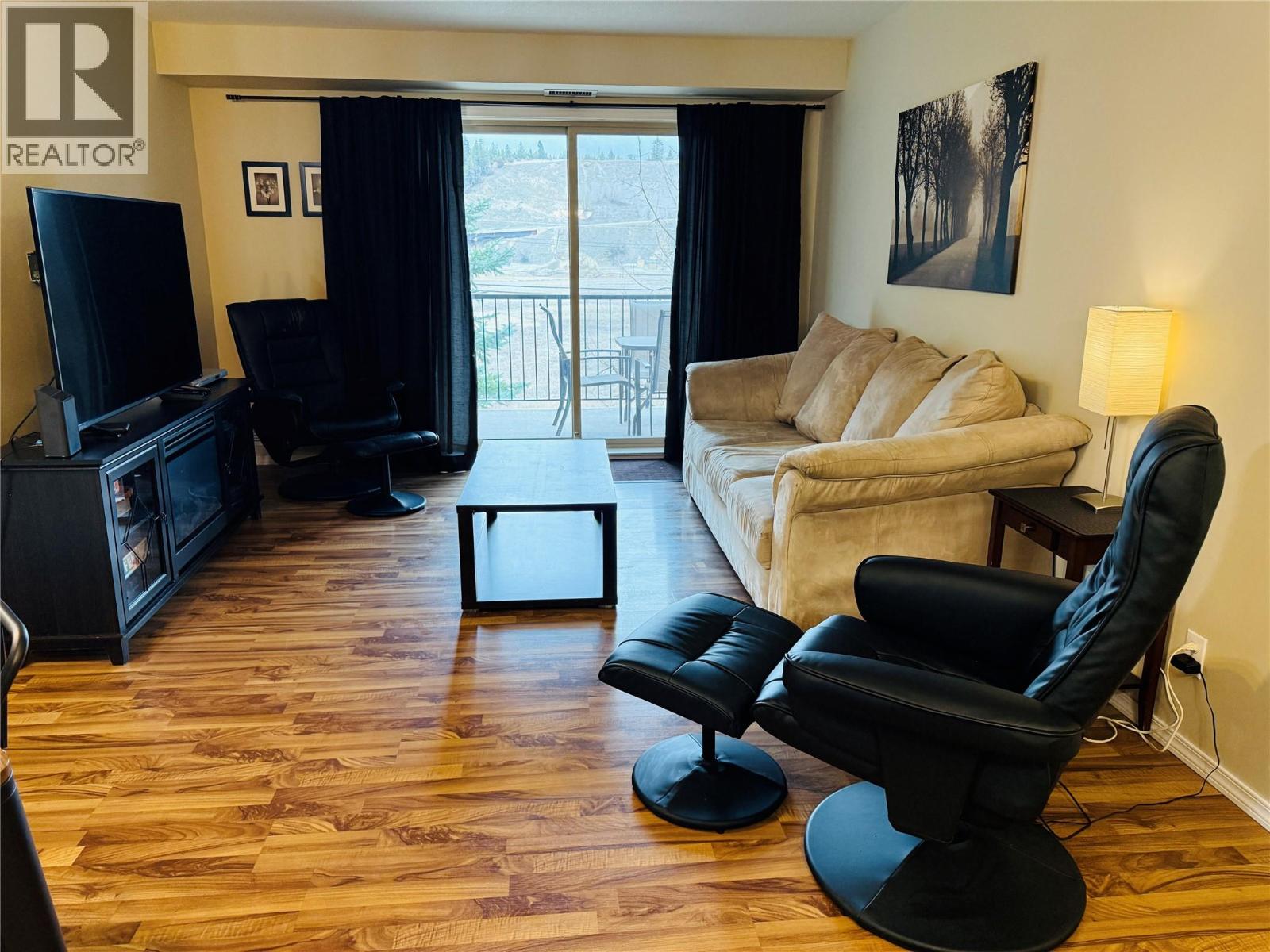 2212 205 Third Avenue, Invermere