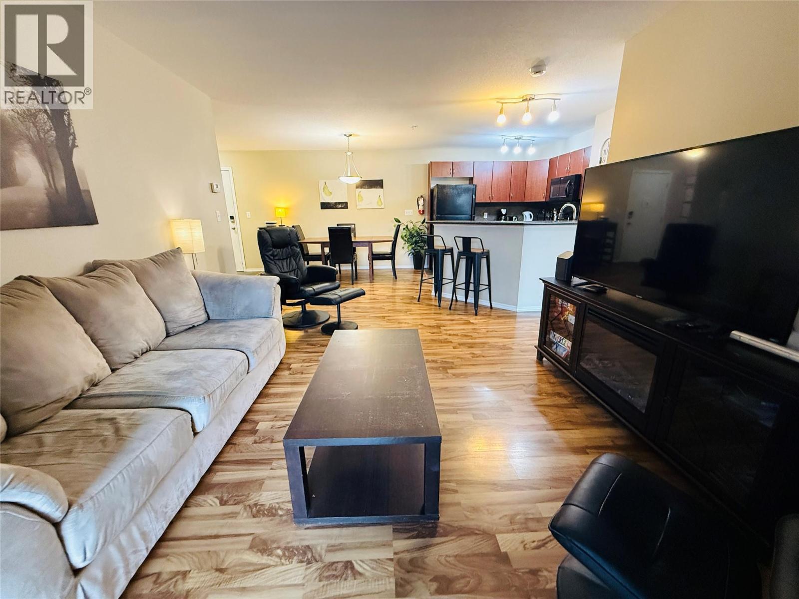 2212 205 Third Avenue, Invermere