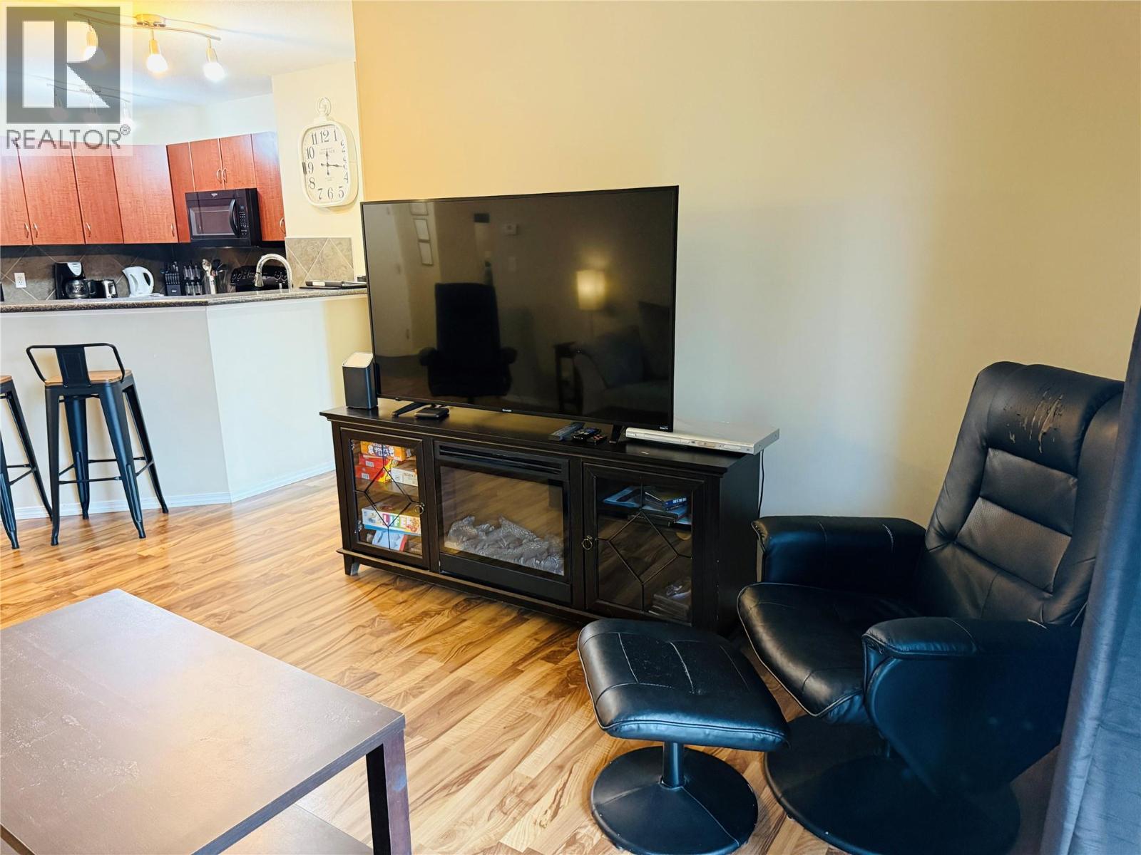 2212 205 Third Avenue, Invermere