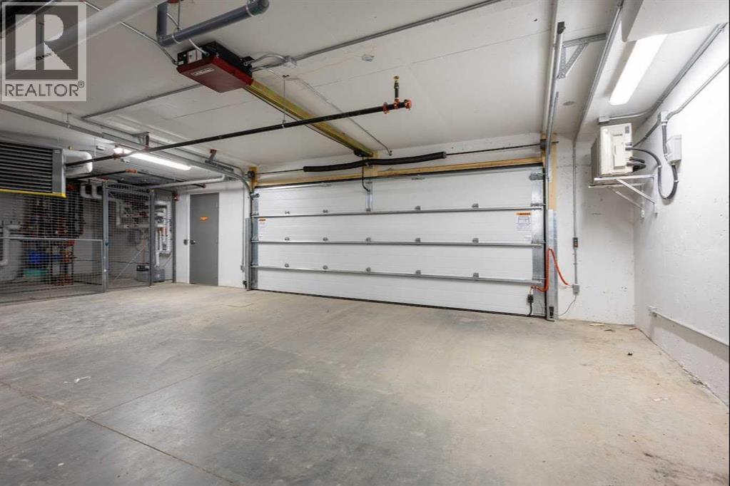 Single Family House for Sale in   Spring Creek Common SW Springbank Hill Calgary 