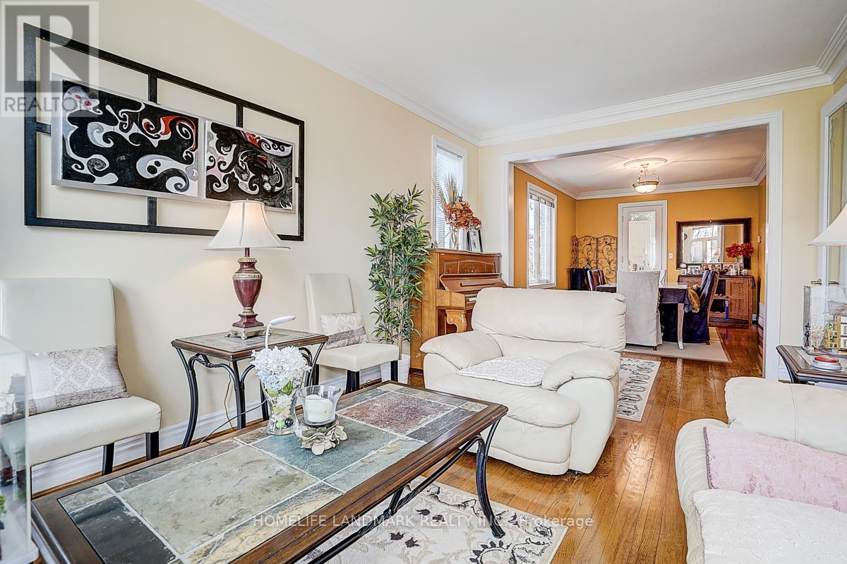 17 AVERILL CRESCENT - 13
