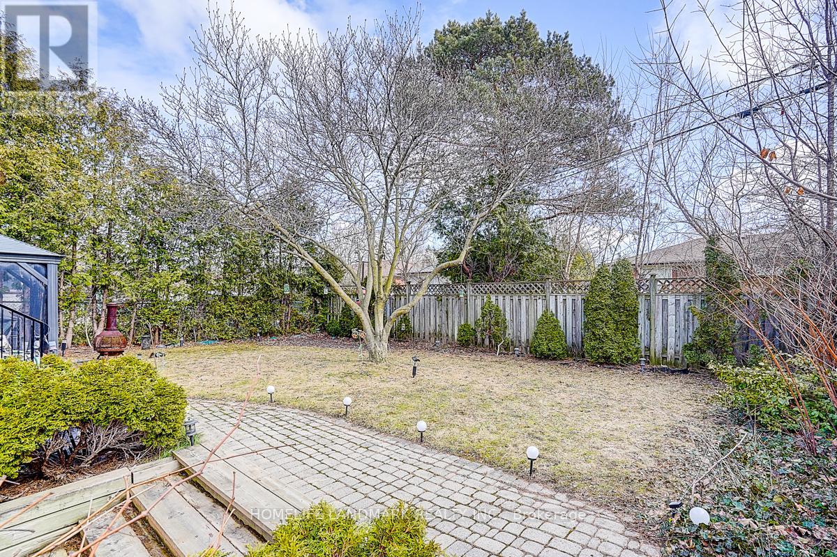 17 AVERILL CRESCENT - 3
