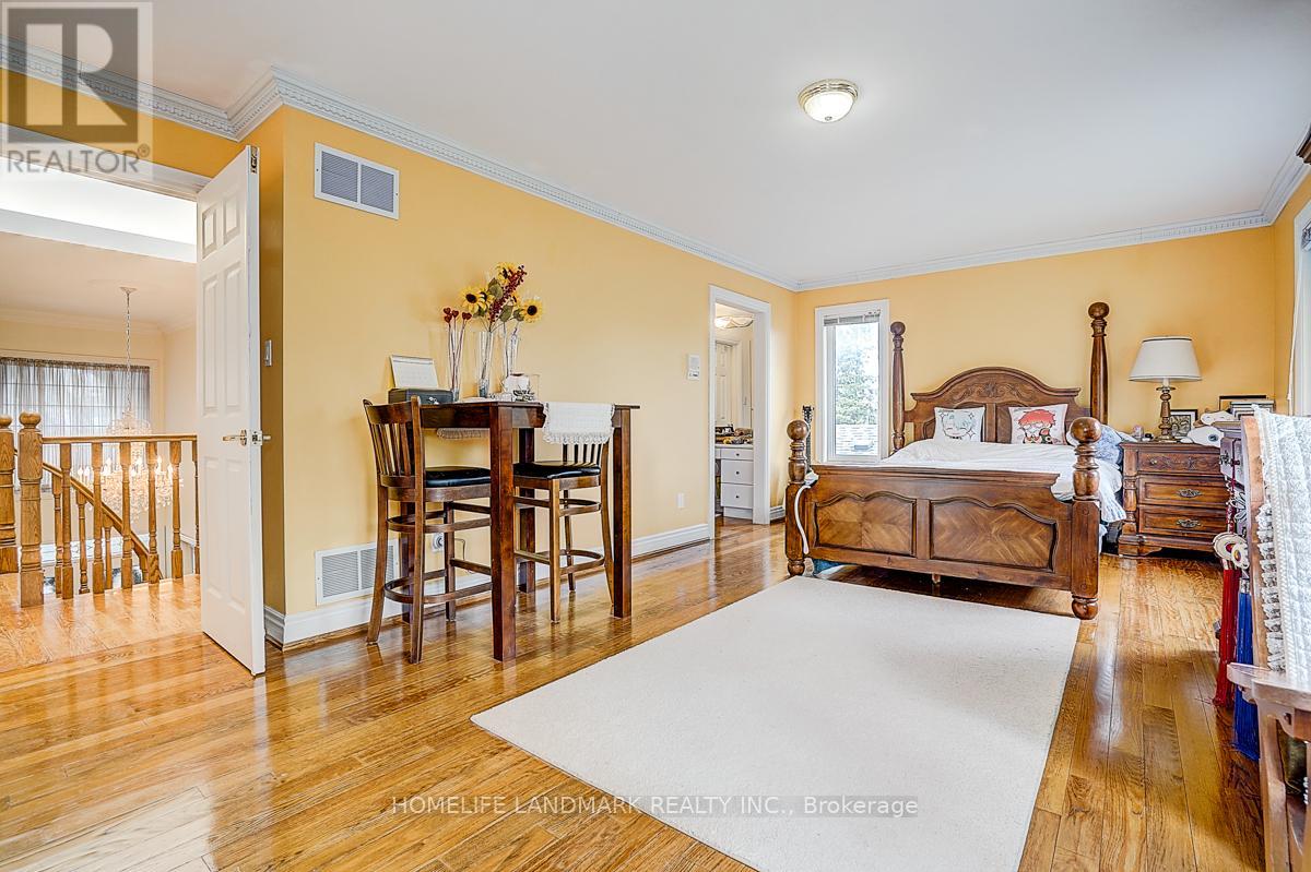 17 AVERILL CRESCENT - 32