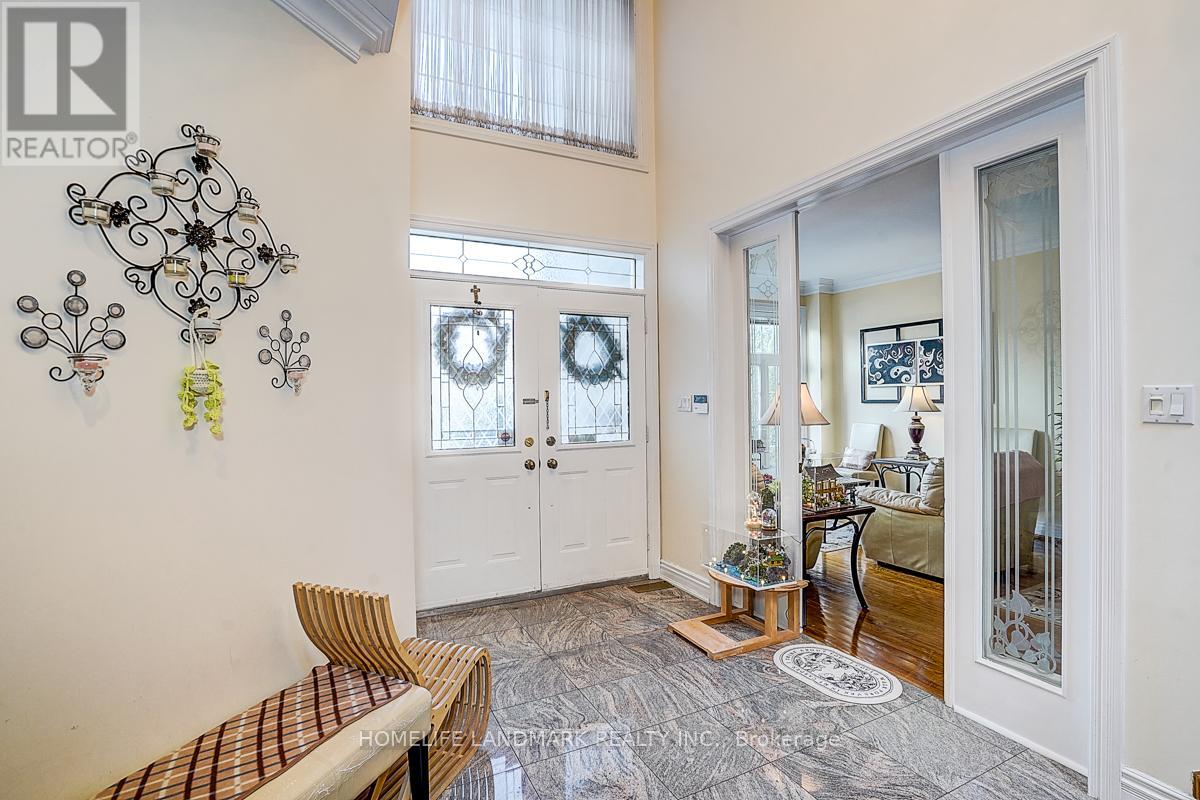 17 AVERILL CRESCENT - 8