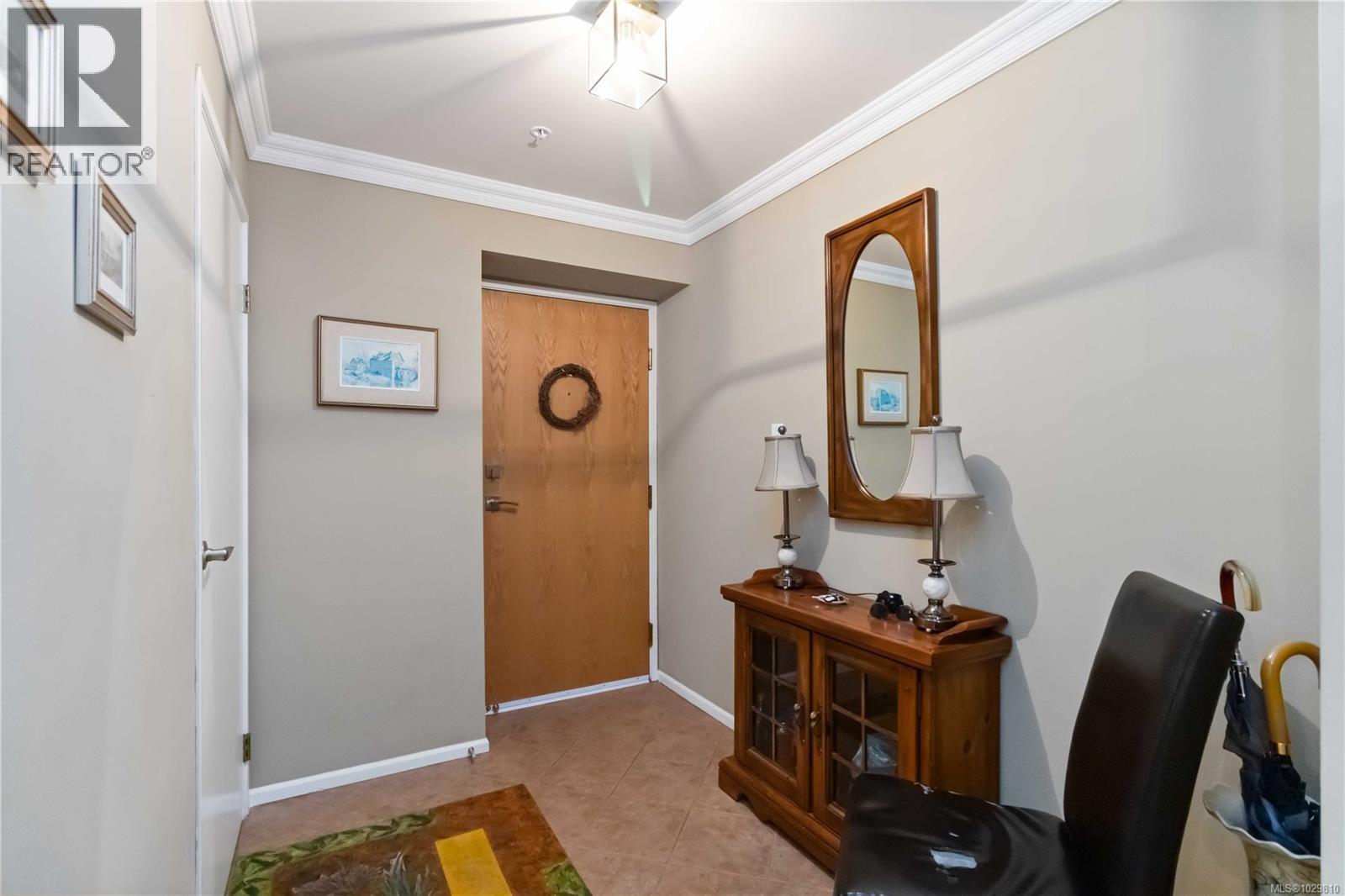 407 1010 View Street, Victoria