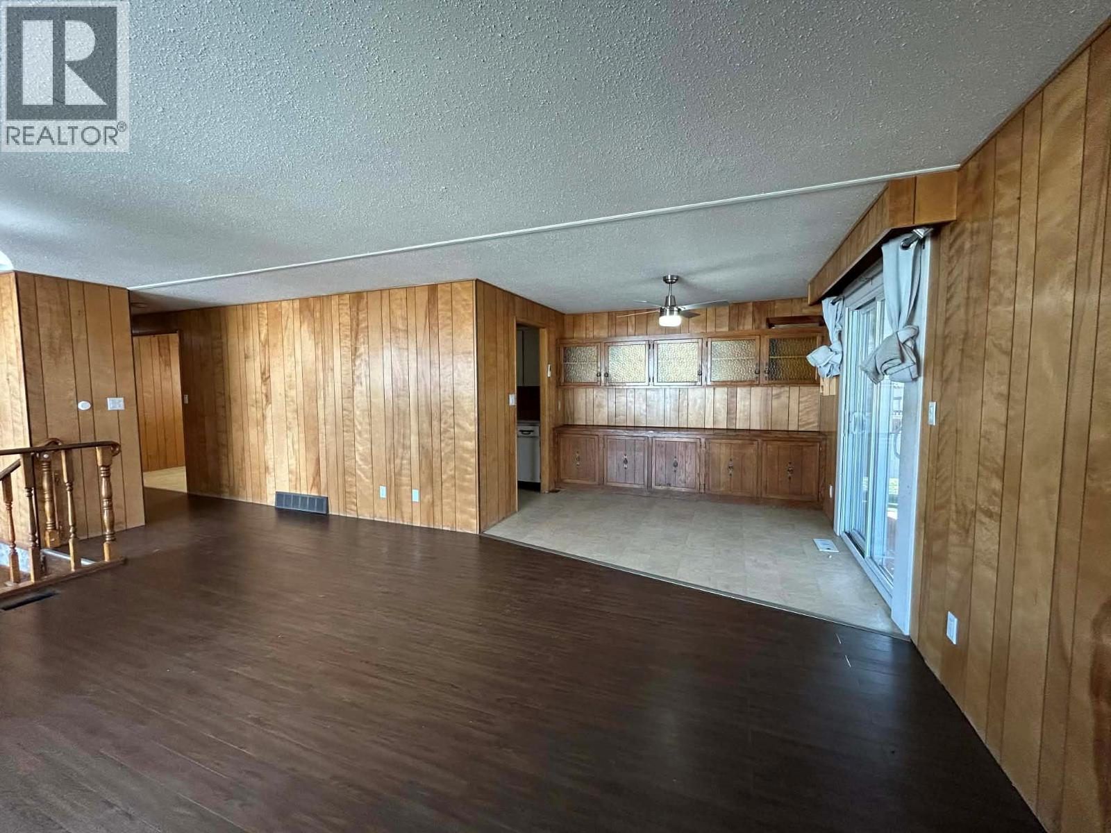 7083 DONALDSON Drive, Grand Forks