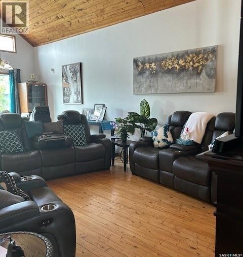 206 2ND STREET W - 10