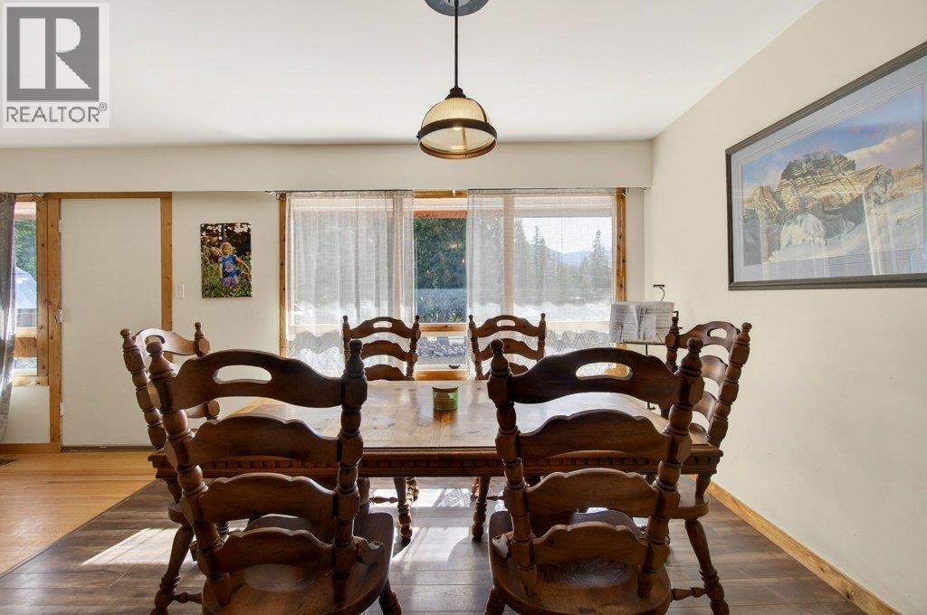 4198 Malakwa Road - 21