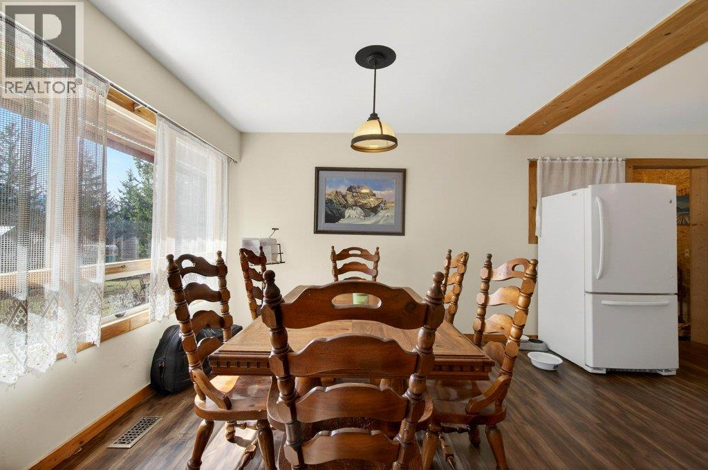  4198 Malakwa Road, Malakwa