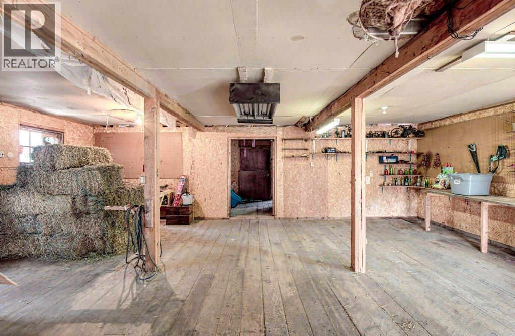 4198 Malakwa Road - 72