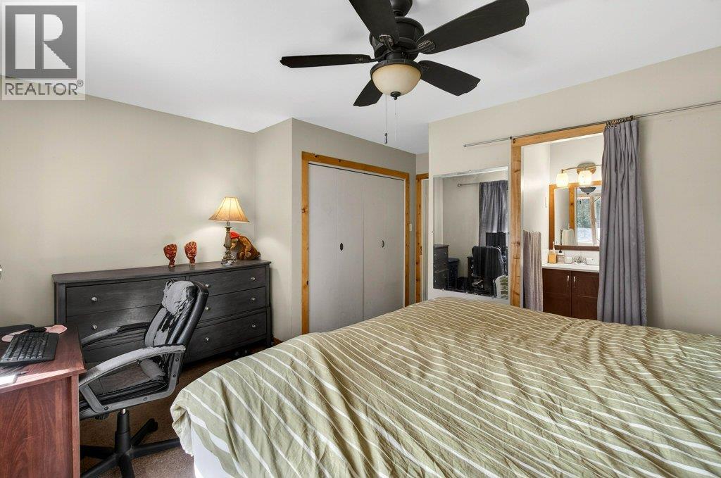 4198 Malakwa Road - 31
