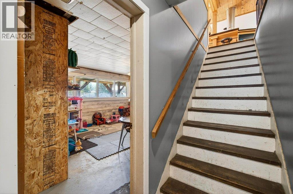 4198 Malakwa Road - 39