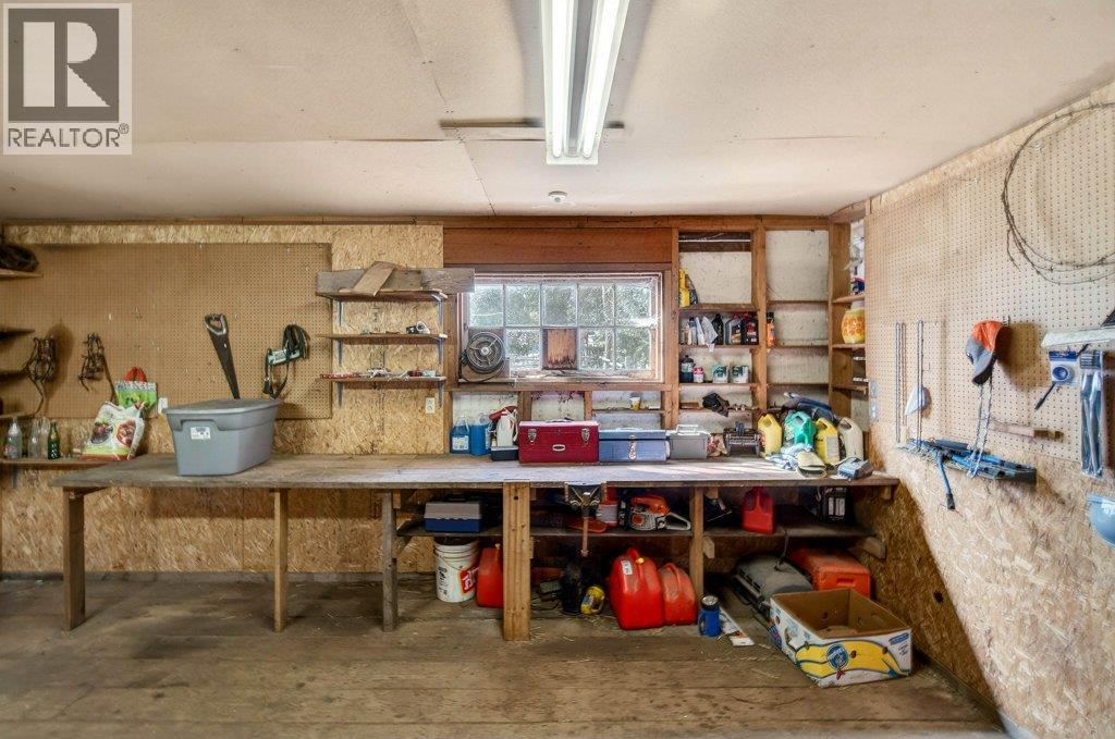 4198 Malakwa Road - 73