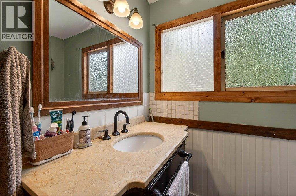 4198 Malakwa Road - 37