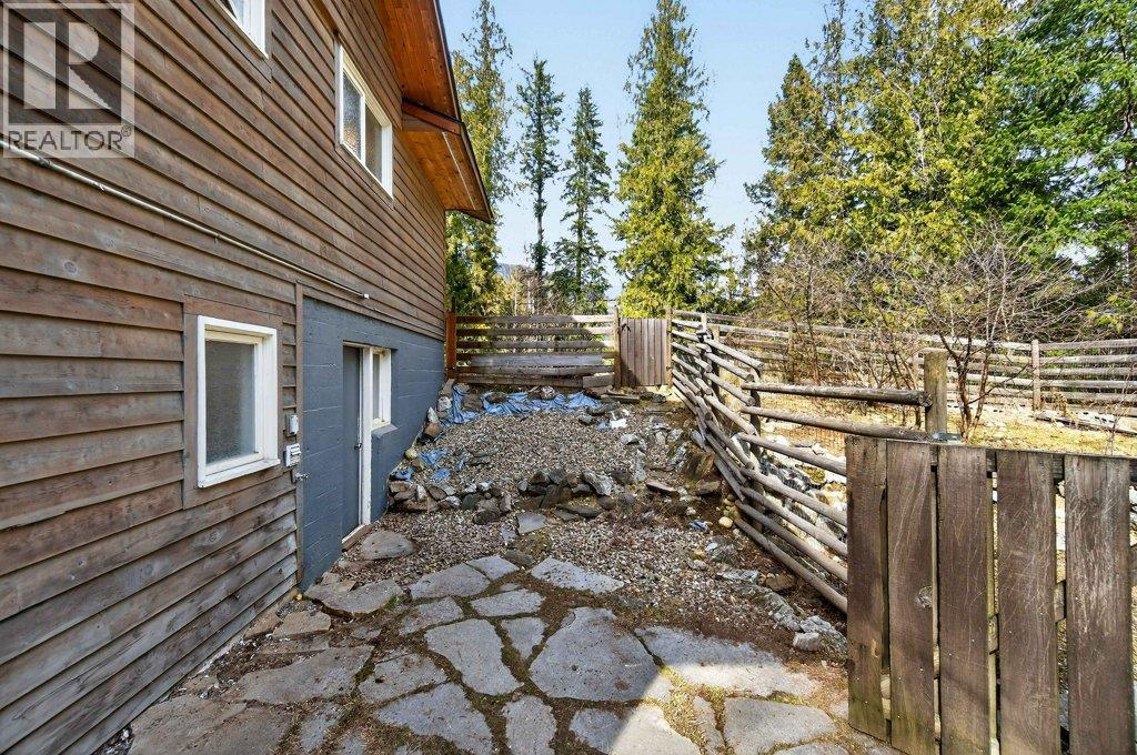  4198 Malakwa Road, Malakwa