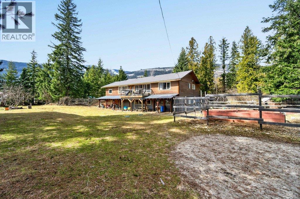  4198 Malakwa Road, Malakwa