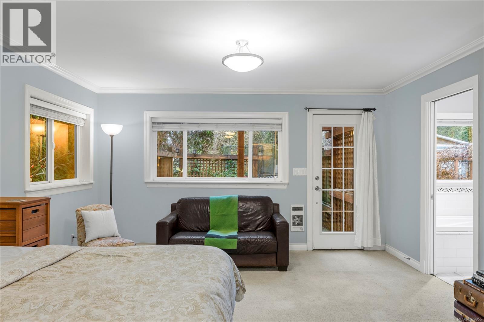 816 WOODLAND DR - 34