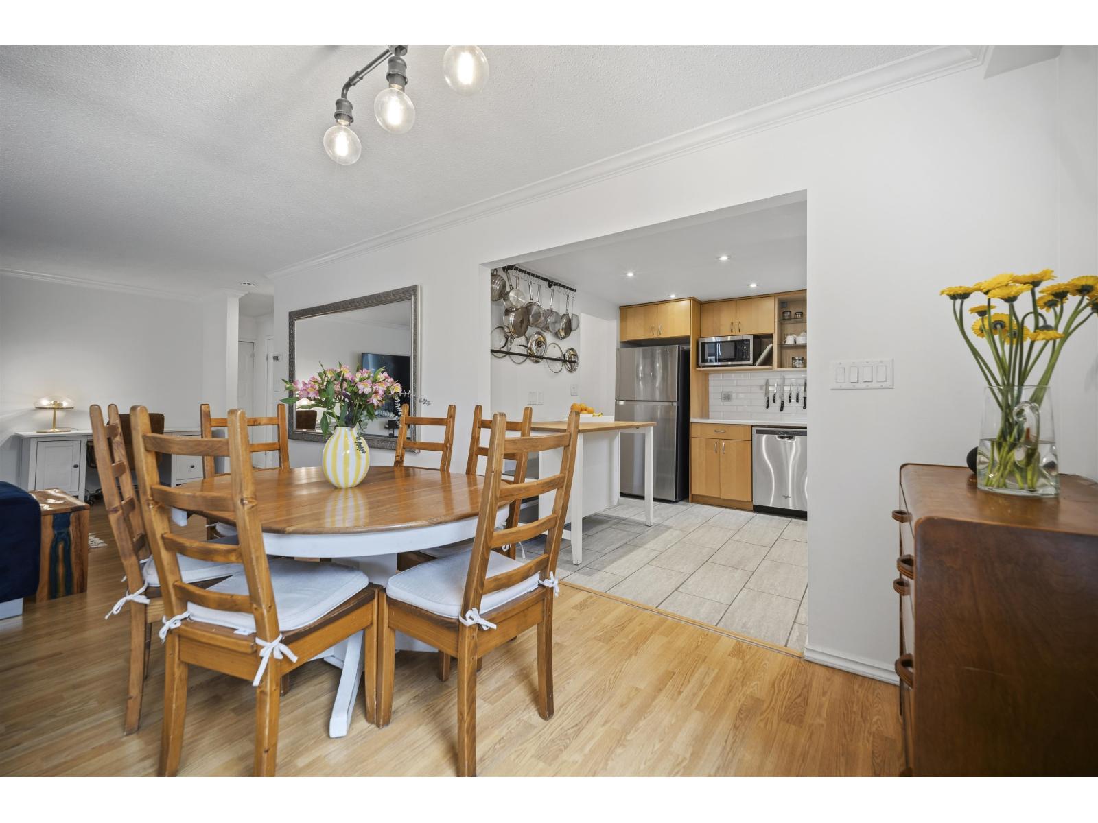 101 1331 FOSTER STREET, Surrey