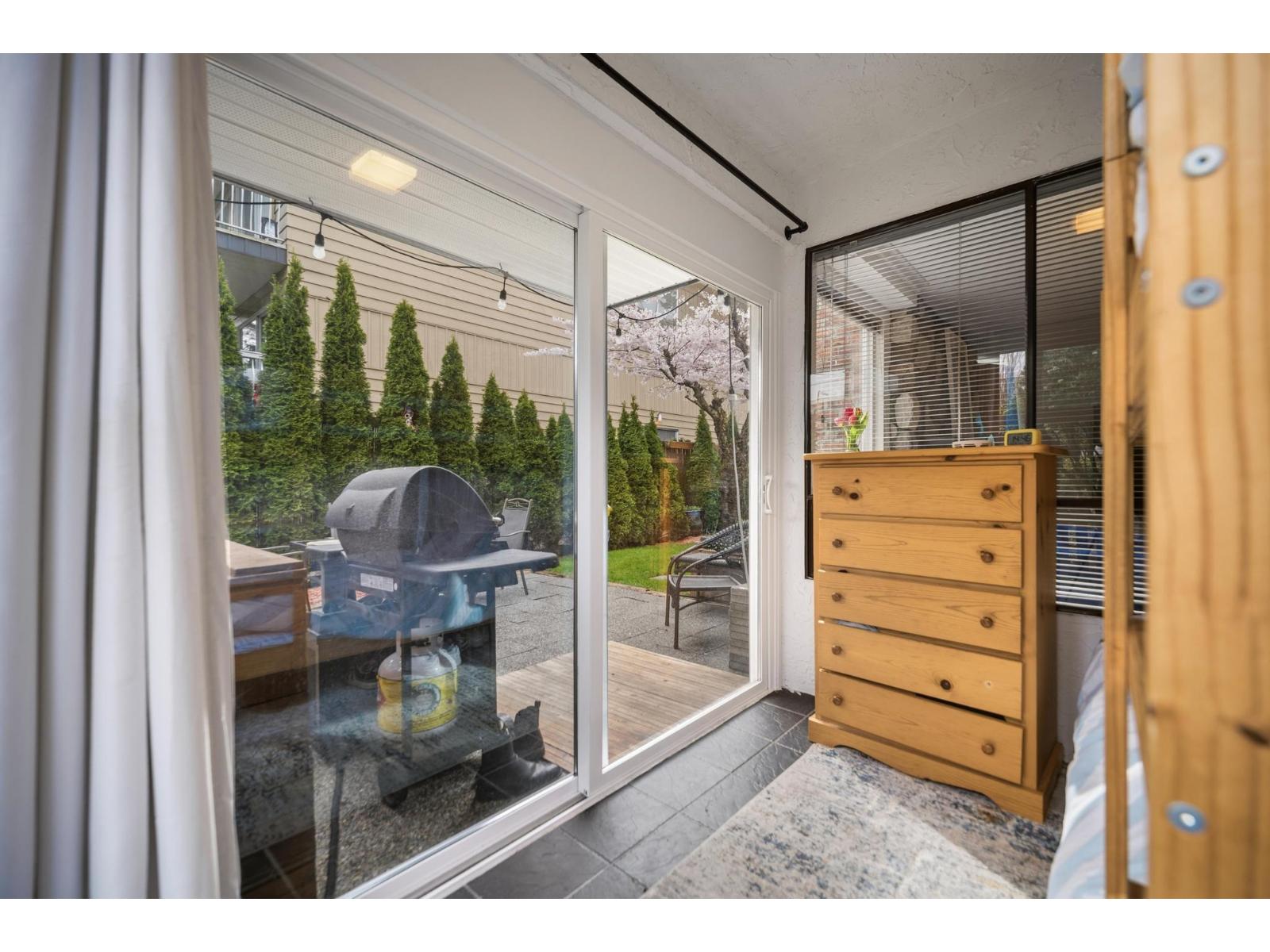 101 1331 FOSTER STREET, Surrey