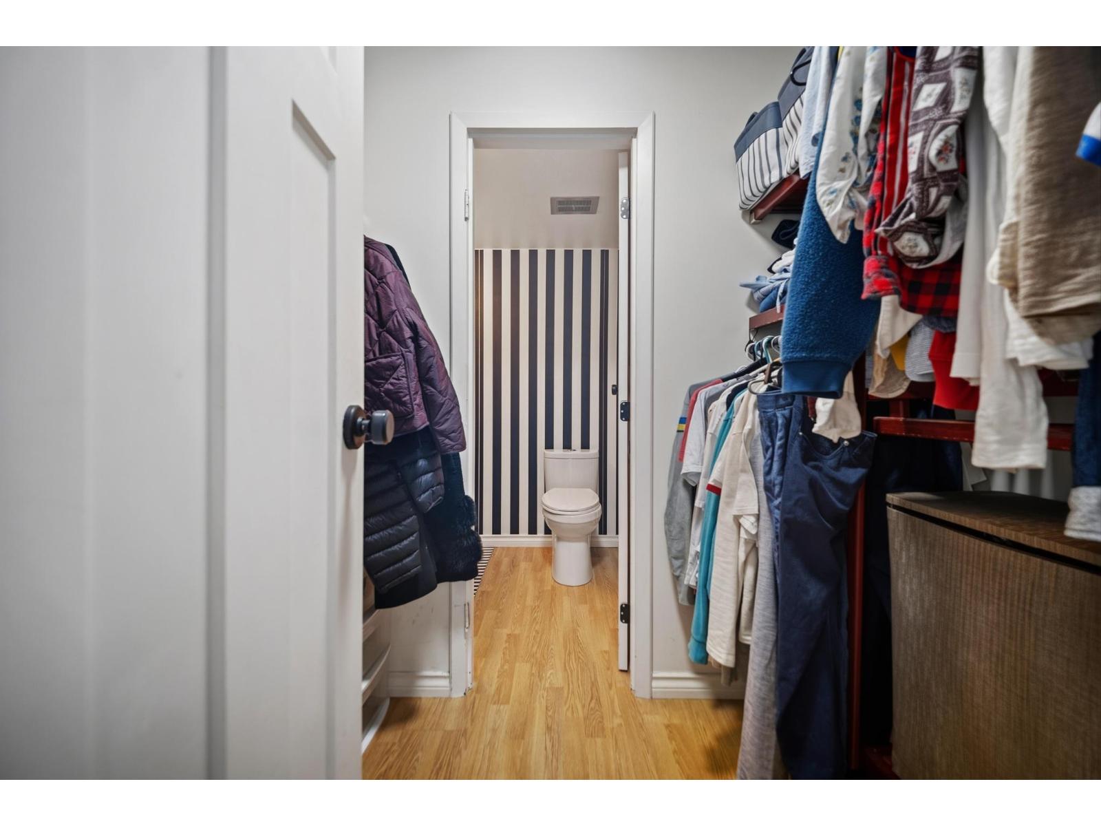 101 1331 FOSTER STREET, Surrey